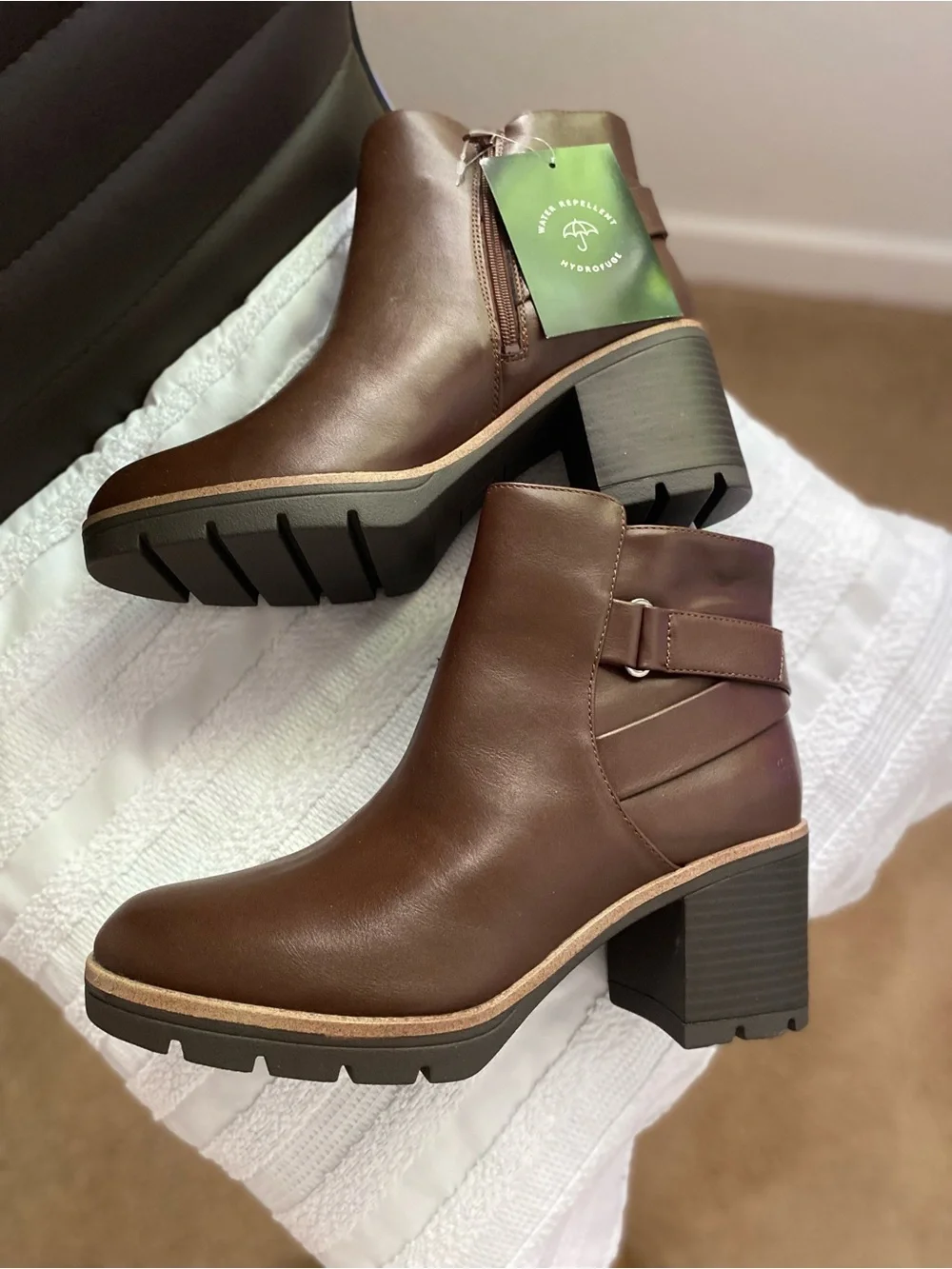 Naturalizer Brown Leather Block Heel Ankle Booties